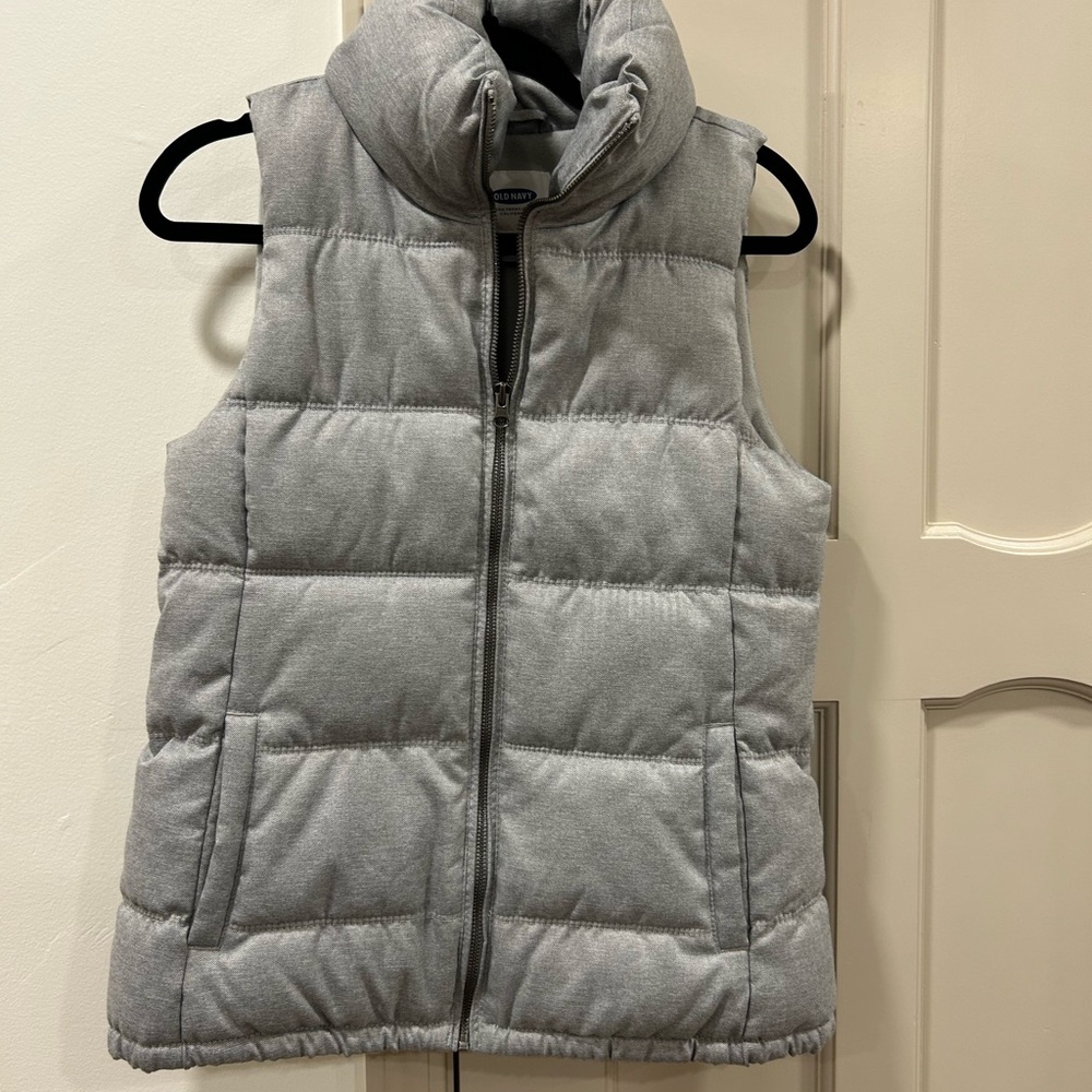 Old Navy Gray Puffer Vest